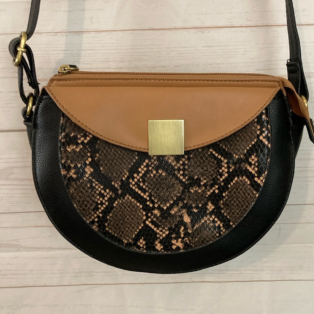 Faded Glory Vegan Leather Small  Saddle Bag Style Crossbody Purse Snake Print